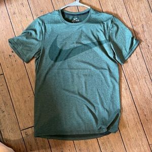 Nike Dri-fit men’s tee